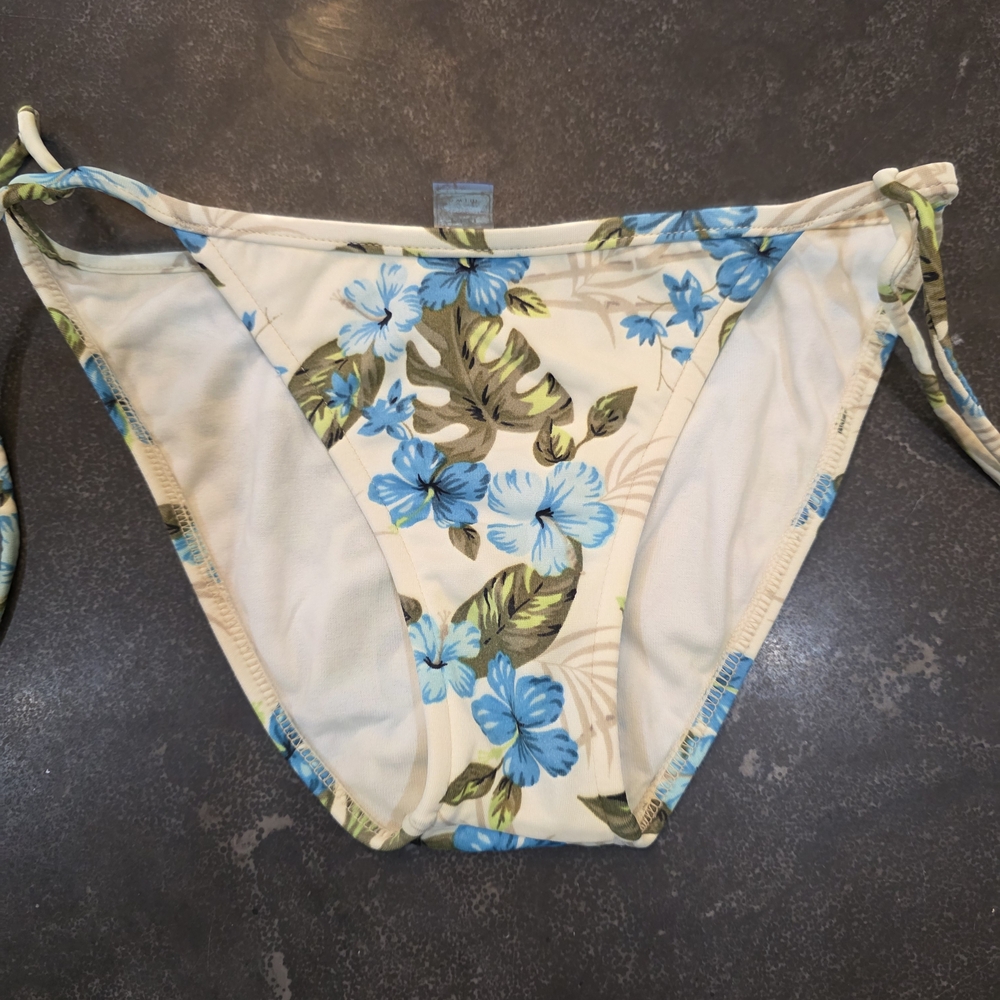 Floral Blue and Cream Bikini Bottom